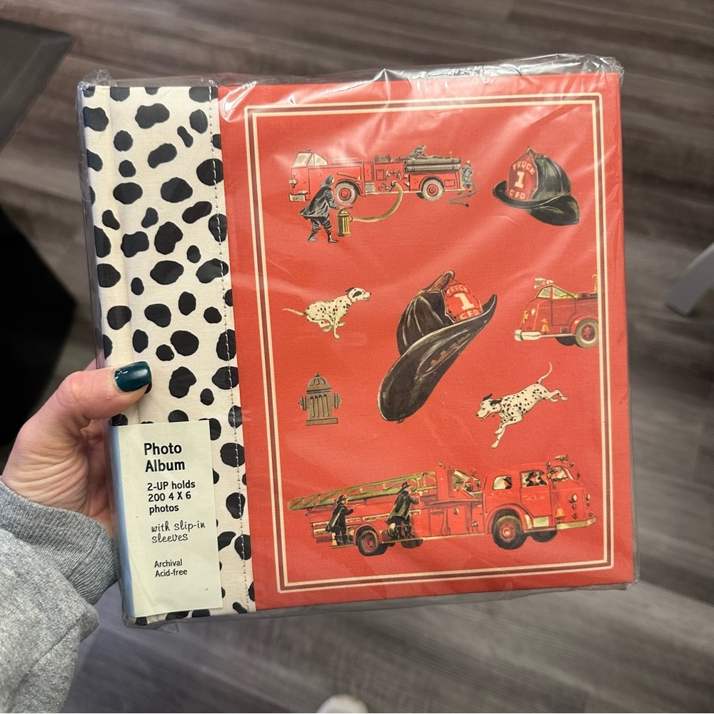 Dolce Mia Firefighter Sew Vintage Photo Album - 200 4x6 Photos NEW
